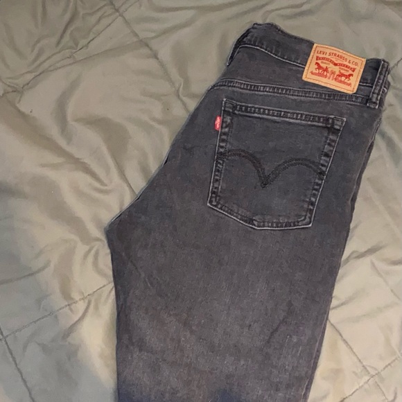 Levi’s Wedgie High Rise Skinny Jeans with Button Closure - Picture 3 of 4